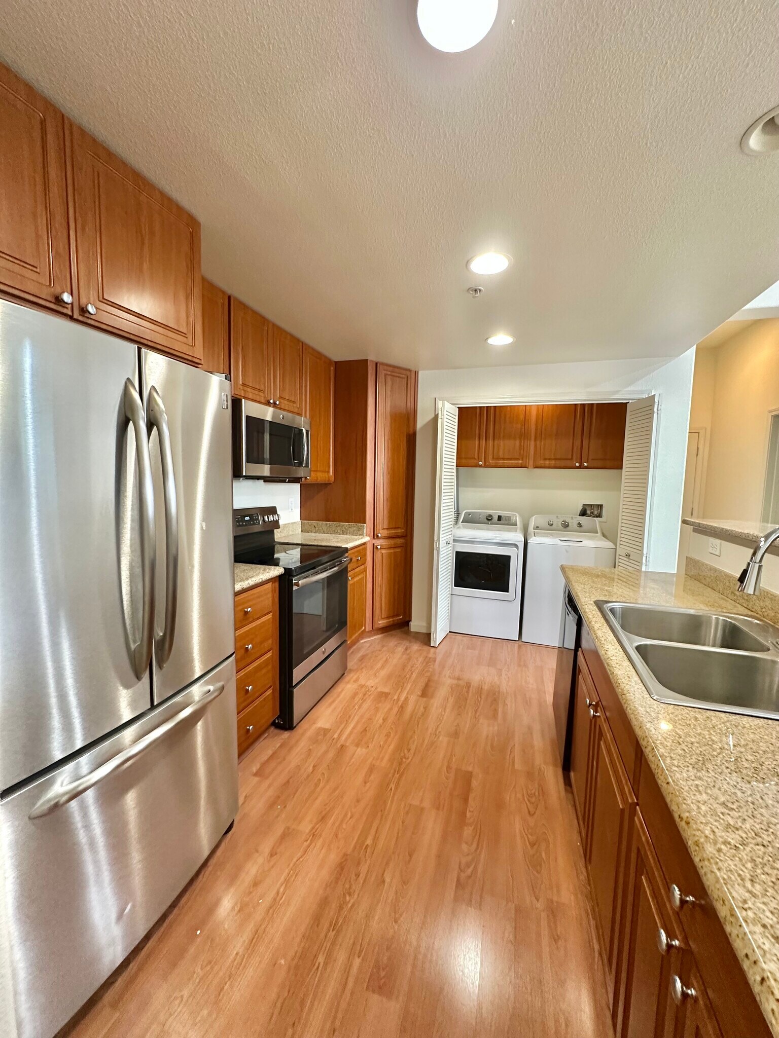 Building Photo - 1883 Agnew Rd