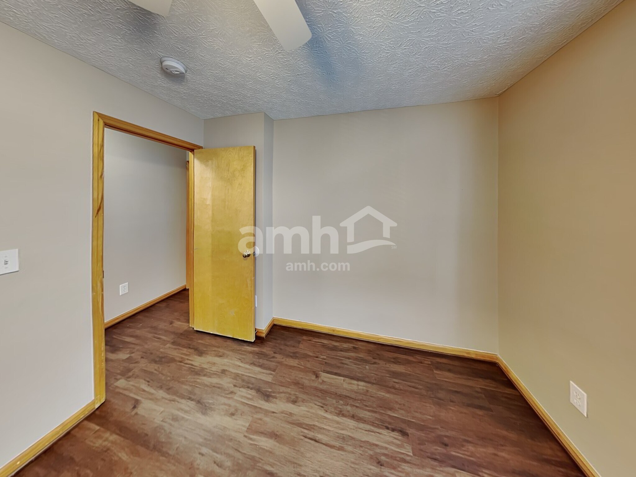 Building Photo - 2403 Hutcheson Ct
