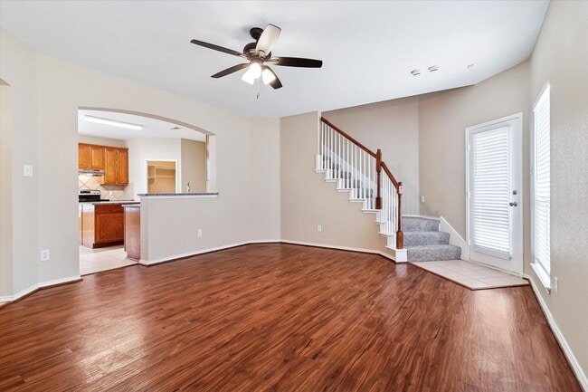Building Photo - Spacious 3 Bedroom, 2 Bath on a Corner Lot