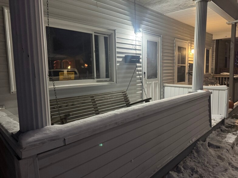 Building Photo - 710 Walnut St