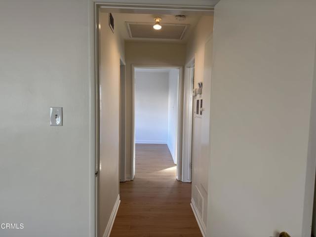 Building Photo - 5928 Rowland Ave