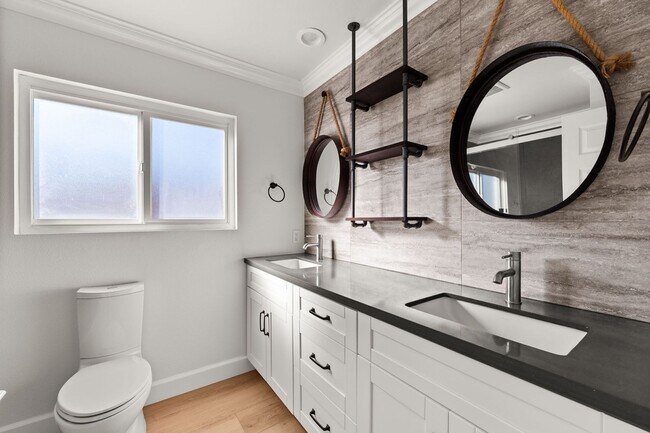 Building Photo - Beautiful Home in Dana Point