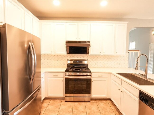 Building Photo - 14815 Avery Ranch Blvd