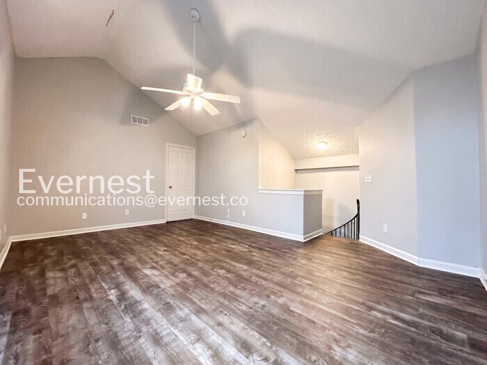 Building Photo - 1336 Yorkshire Ln