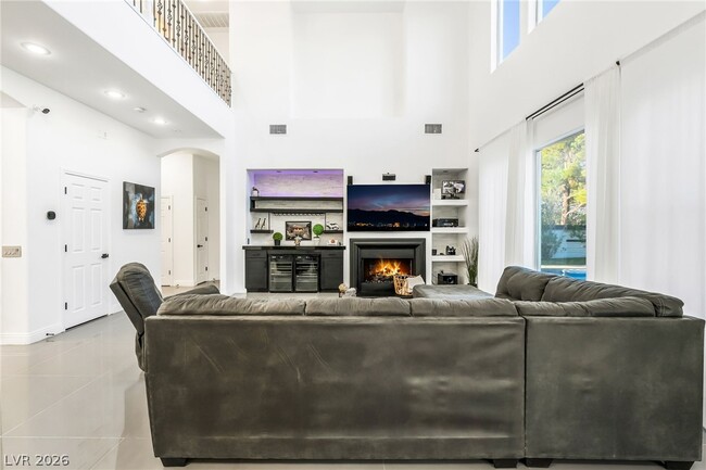 Building Photo - 10570 Eagle Nest St