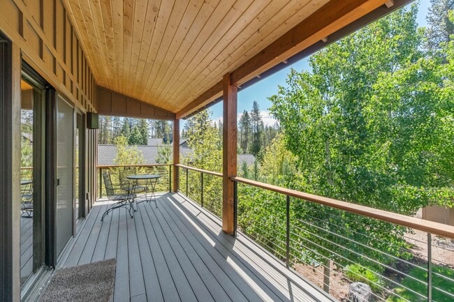 Building Photo - 15120 Yellow Pine Lp