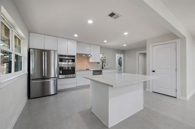 Building Photo - 1200 Tanglewood Trail