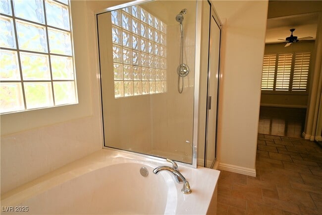 Building Photo - 10597 Sopra Ct