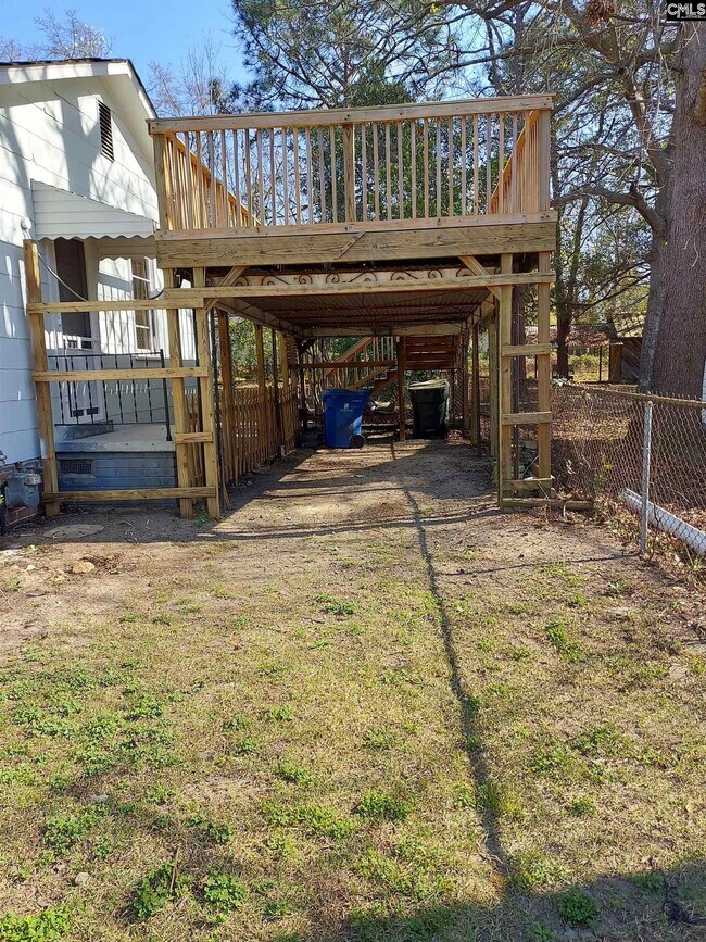 Building Photo - 1713 Lacy St