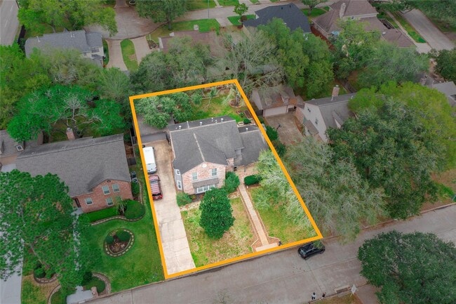 Building Photo - 18310 Spellbrook Dr