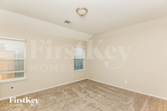 Building Photo - 5829 Parkview Hills Ln