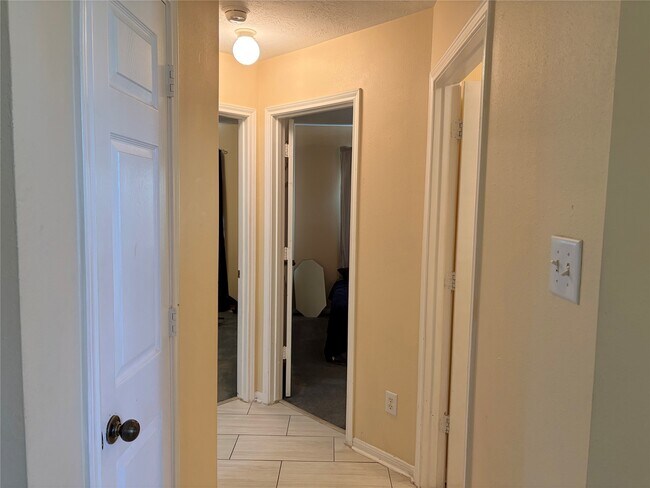 Building Photo - 5329 Tallowpine Terrace