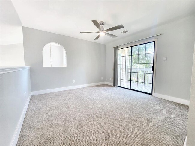 Building Photo - Beautiful and Spacious 4 BR / 3 BA Home fo...