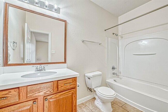 Building Photo - 5526 Hazel Berry Way