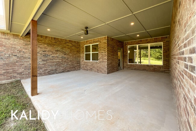 Building Photo - 214 Olde Ml Ct