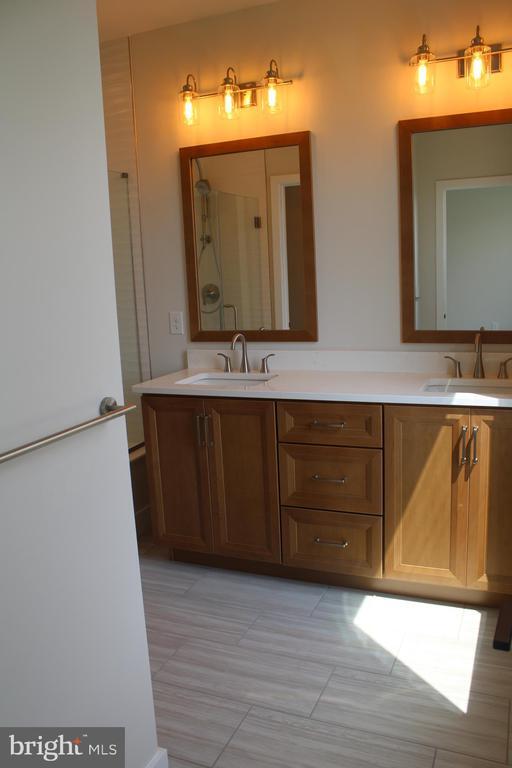 Building Photo - 205 Manion Aly