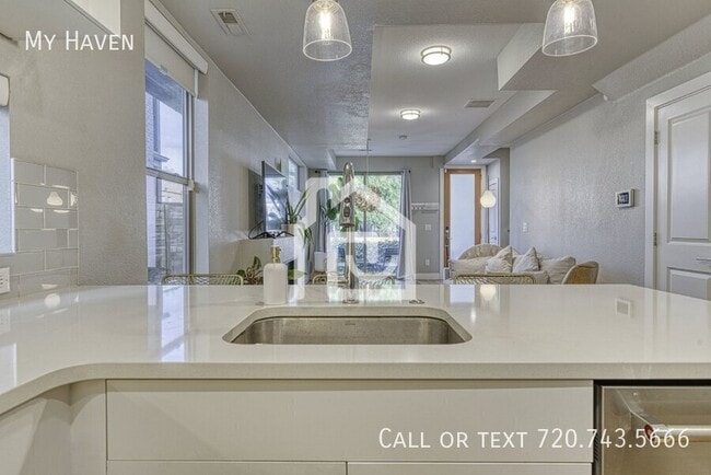 Building Photo - 1405 Knox Ct