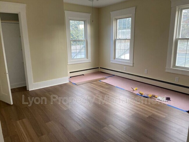 Building Photo - 793 Gifford Rd