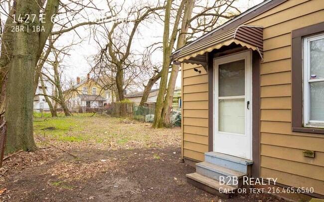 Building Photo - Charming 2-Bedroom Property in Prime Location