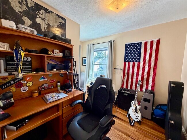 Building Photo - 29 Springfield St