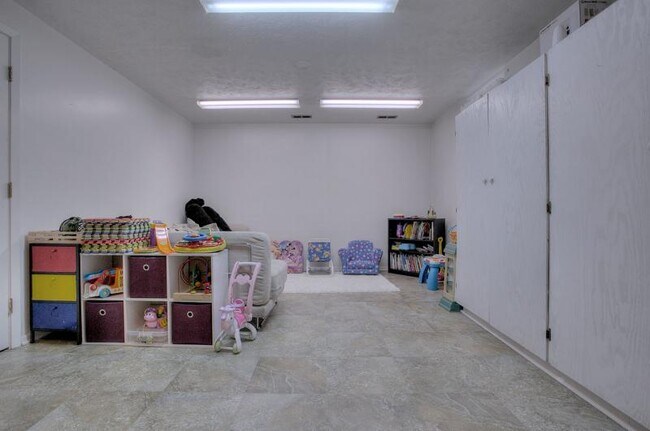 Building Photo - 307 Marian Ave