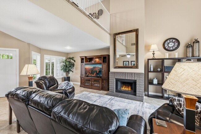 Building Photo - 223 Desert Falls Dr E