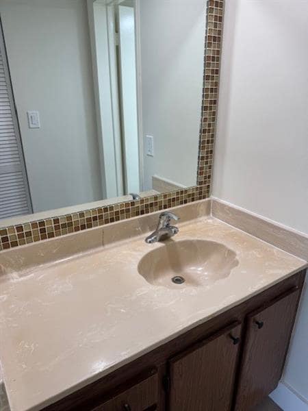 Building Photo - 2320 S Cypress Bend Dr