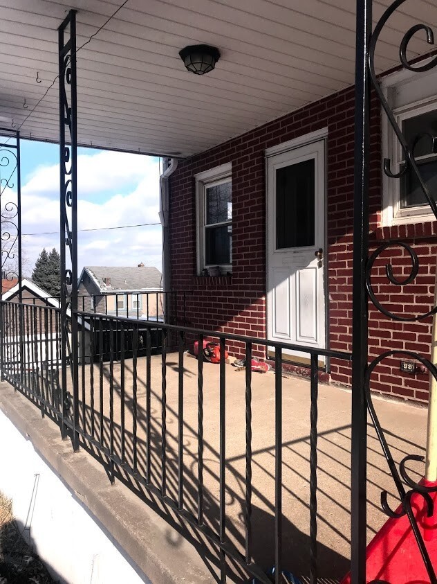 Building Photo - 4 Bedroom; 1 Bath House for Rent - Swissvale