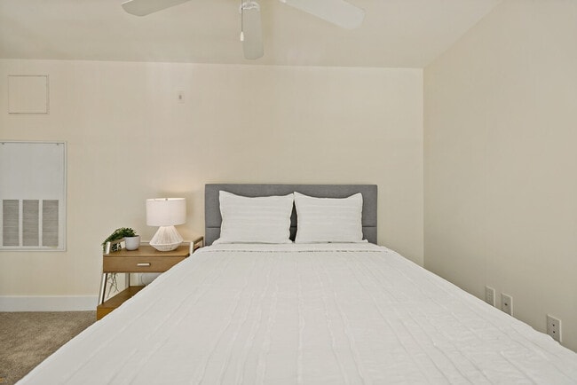 Building Photo - 2321 Mill Rd