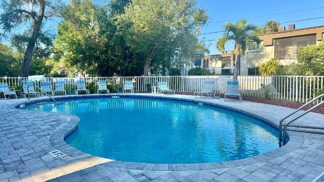 Building Photo - 9479 Tara Cay Ct