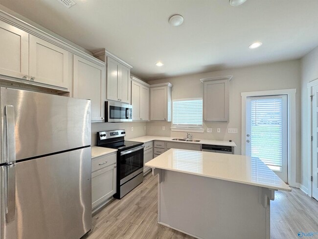 Building Photo - 219 Cotton Bayou Dr
