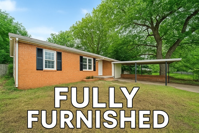 Primary Photo - 1215 E Beverly St