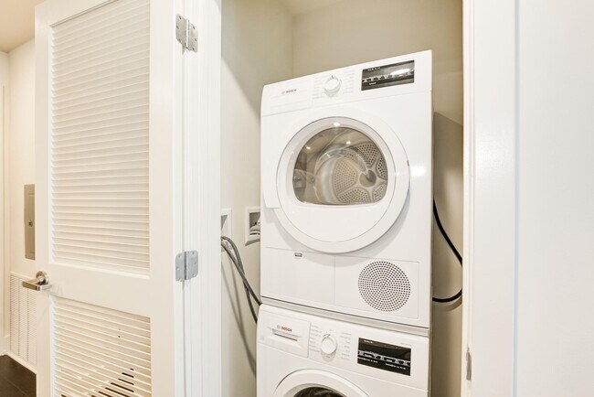 Building Photo - 201 Marin Blvd