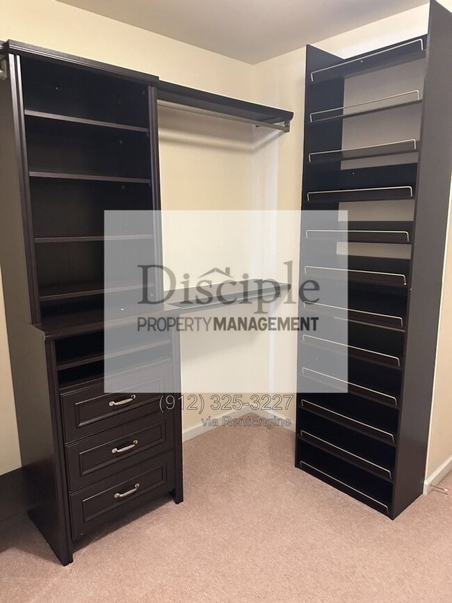 Building Photo - 169 Regency Cir