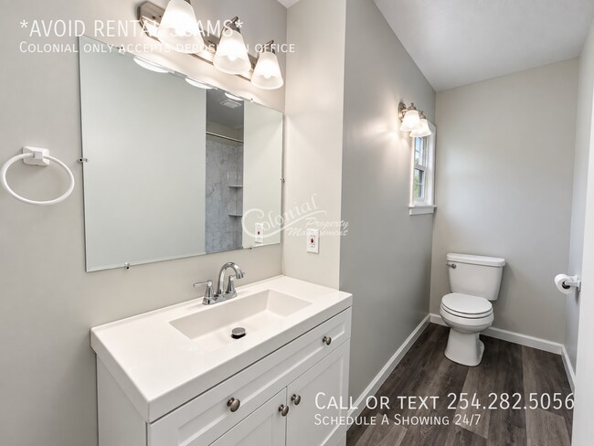 Building Photo - 3306 Shady Hill Dr