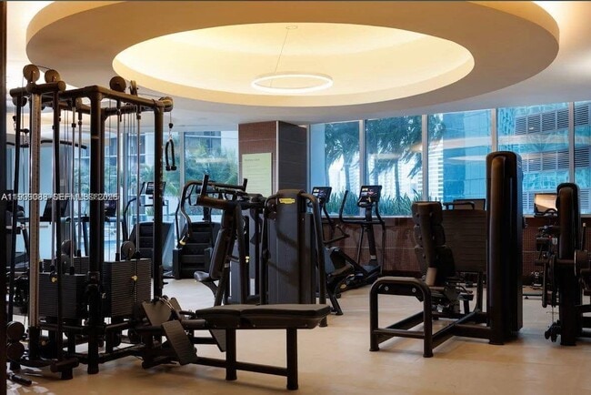 Building Photo - 200 Biscayne Blvd Way