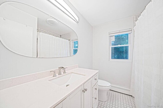Building Photo - 1435 Bray Ave