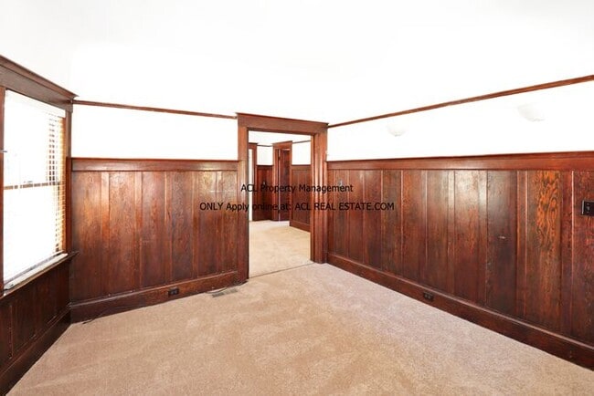 Building Photo - Nicely Located, Pet Friendly, Lake Merritt...