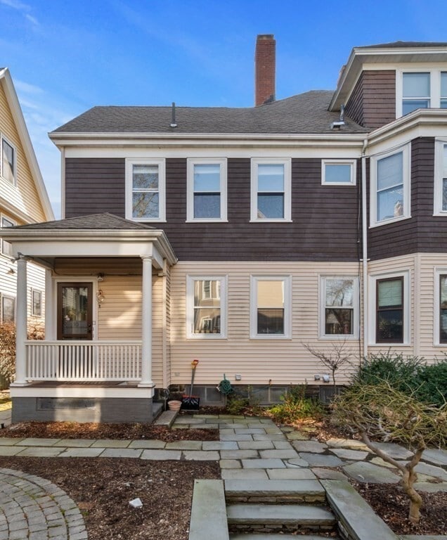 Primary Photo - 10 W Bellevue Ave