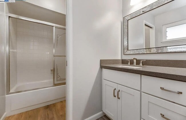 Building Photo - 1133 San Ramon Valley Blvd