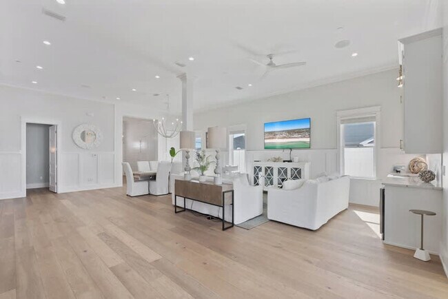 Building Photo - 107 Benicia Pl