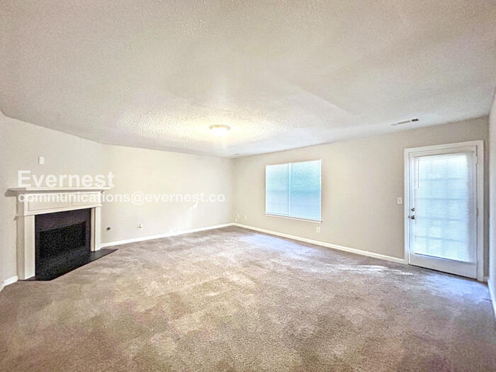 Building Photo - 6826 Derby Ave