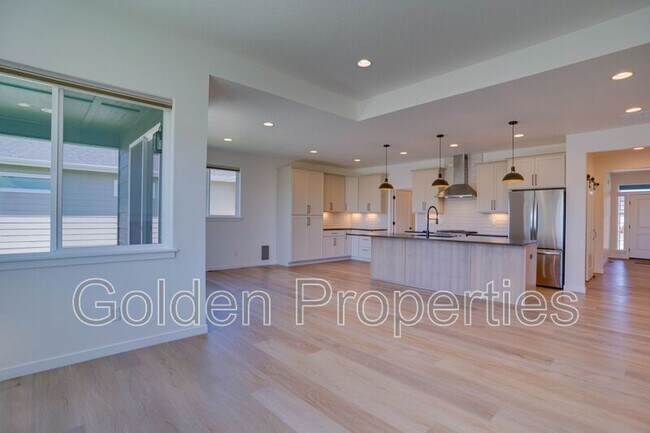 Building Photo - 7768 N Girard Cir
