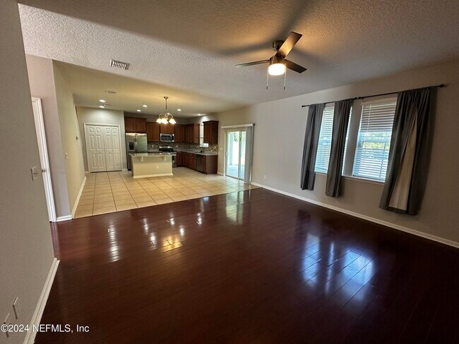 Building Photo - 12212 Angleterre Dr