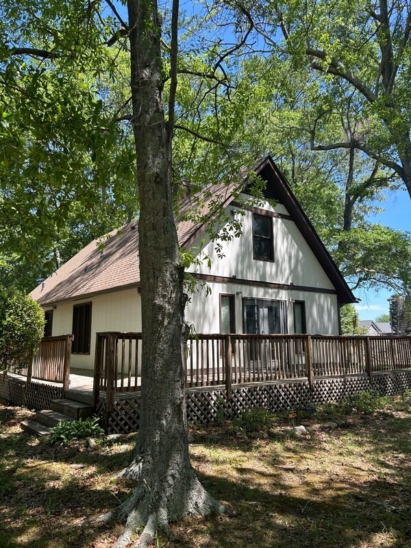 Building Photo - 2616 Locust Hill Rd