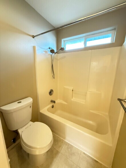 Building Photo - 311 Trotter Dr