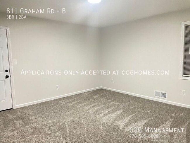 Building Photo - 811 Graham Rd