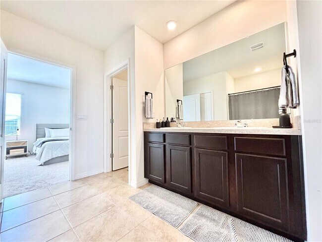 Building Photo - 2371 Brassie Ct