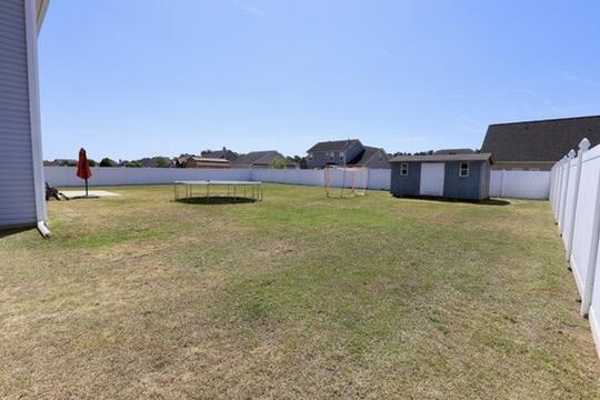 Building Photo - 3260 Matthews Dr