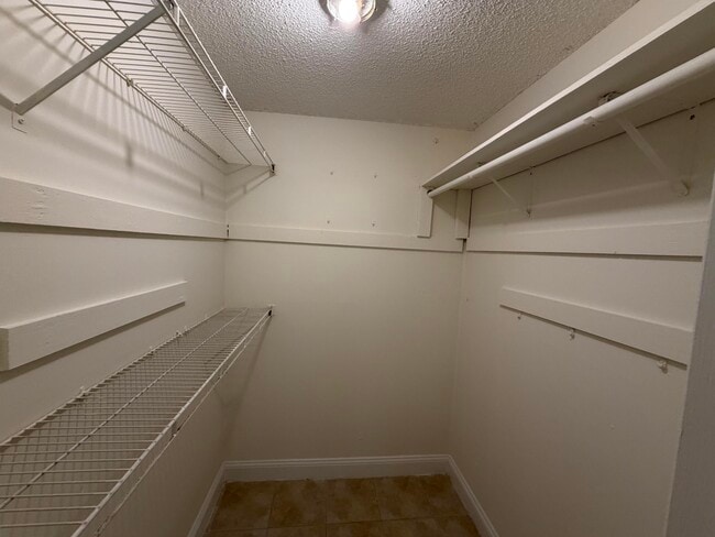 Building Photo - 82 Lariat Cir